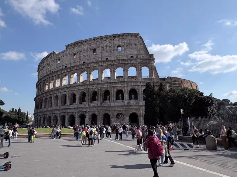 Colosseum View Residence in the Heart of Rome - Rome, Italy