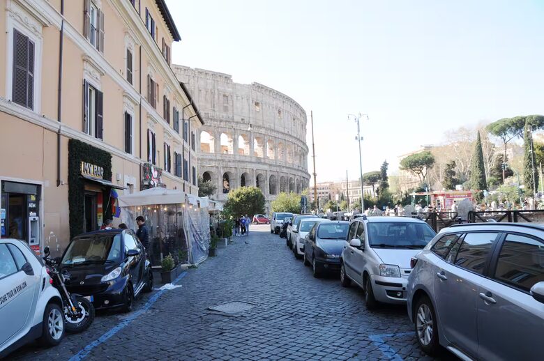 Colosseum View Residence in the Heart of Rome - Rome, Italy