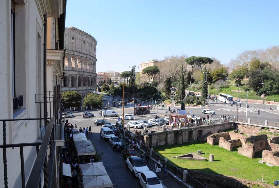 Colosseum View Residence in the Heart of Rome - Rome, Italy