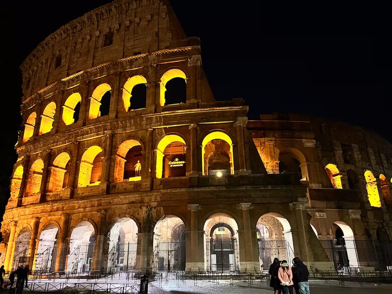 Colosseum View Residence in the Heart of Rome - Rome, Italy