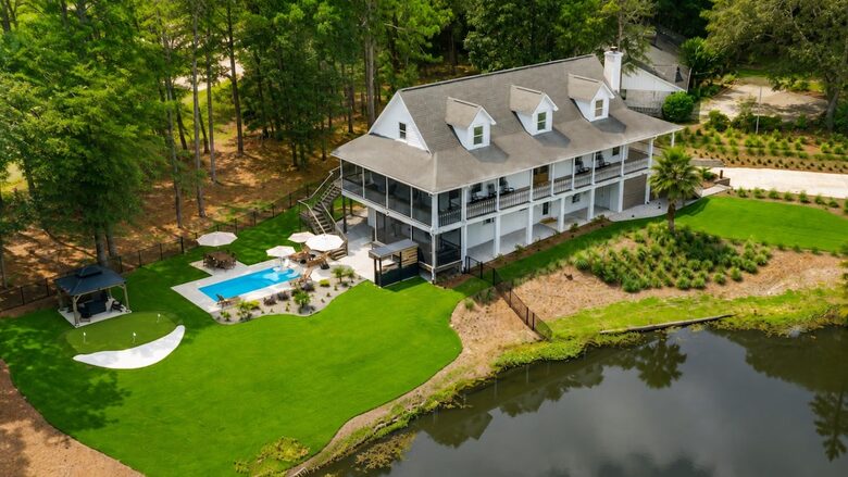 Southern Retreat with Pool and Private Putting Green - Pawleys Island, South Carolina