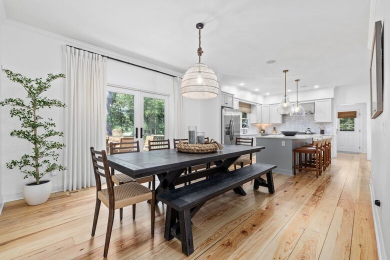 Southern Retreat with Pool and Private Putting Green - Pawleys Island, South Carolina