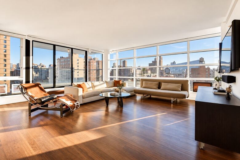 Midtown Luxury Penthouse - New York City, New York