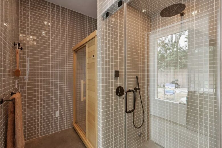 East Hampton Japandi Retreat with Heated Pool and Sauna - East Hampton, New York