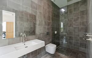 East Hampton Japandi Retreat with Heated Pool and Sauna - East Hampton, New York