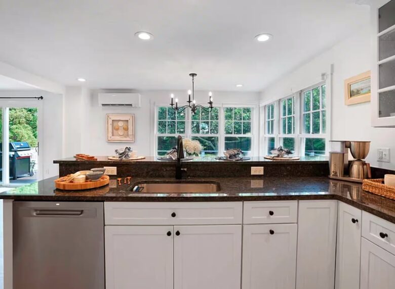 Classic Vineyard Escape One Mile from South Beach - Edgartown, Massachusetts