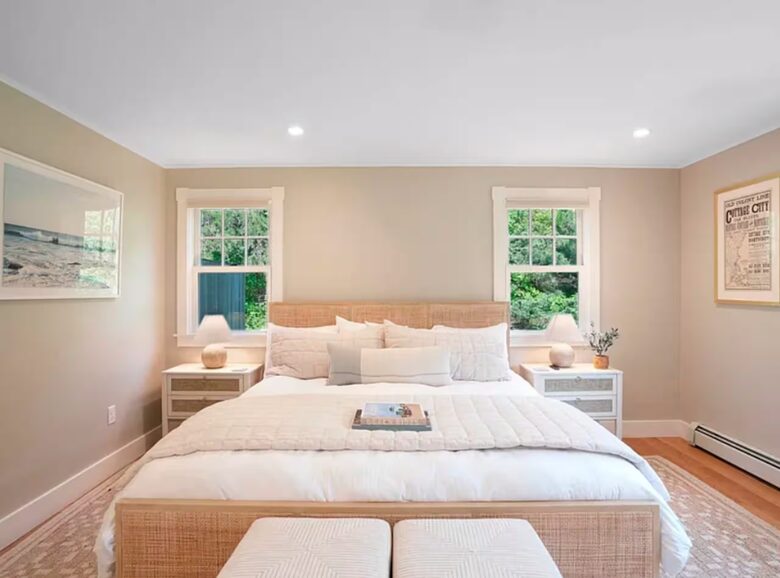 Classic Vineyard Escape One Mile from South Beach - Edgartown, Massachusetts