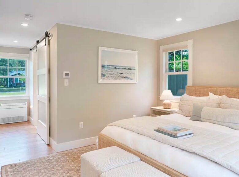 Classic Vineyard Escape One Mile from South Beach - Edgartown, Massachusetts