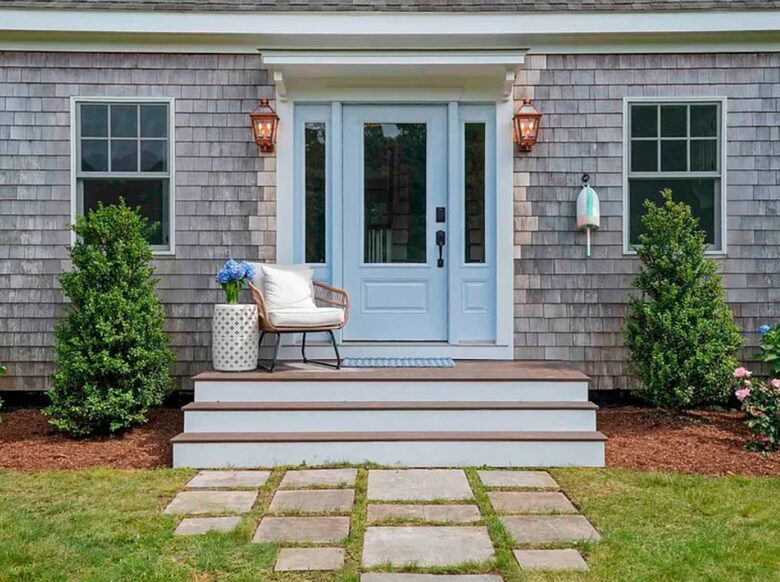 Classic Vineyard Escape One Mile from South Beach - Edgartown, Massachusetts
