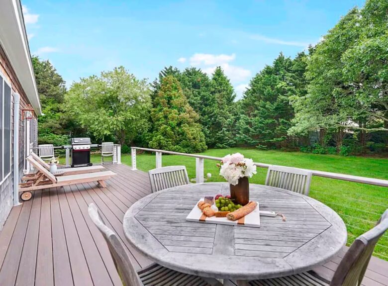 Classic Vineyard Escape One Mile from South Beach - Edgartown, Massachusetts