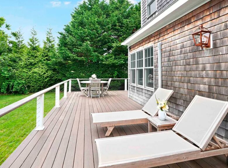 Classic Vineyard Escape One Mile from South Beach - Edgartown, Massachusetts