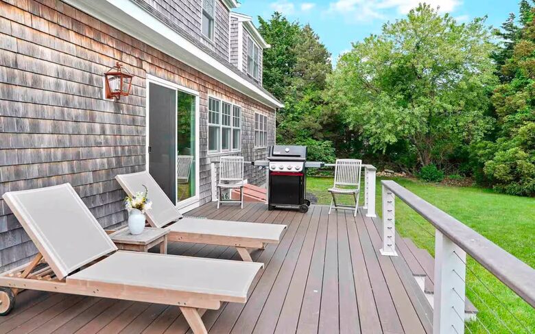 Classic Vineyard Escape One Mile from South Beach - Edgartown, Massachusetts
