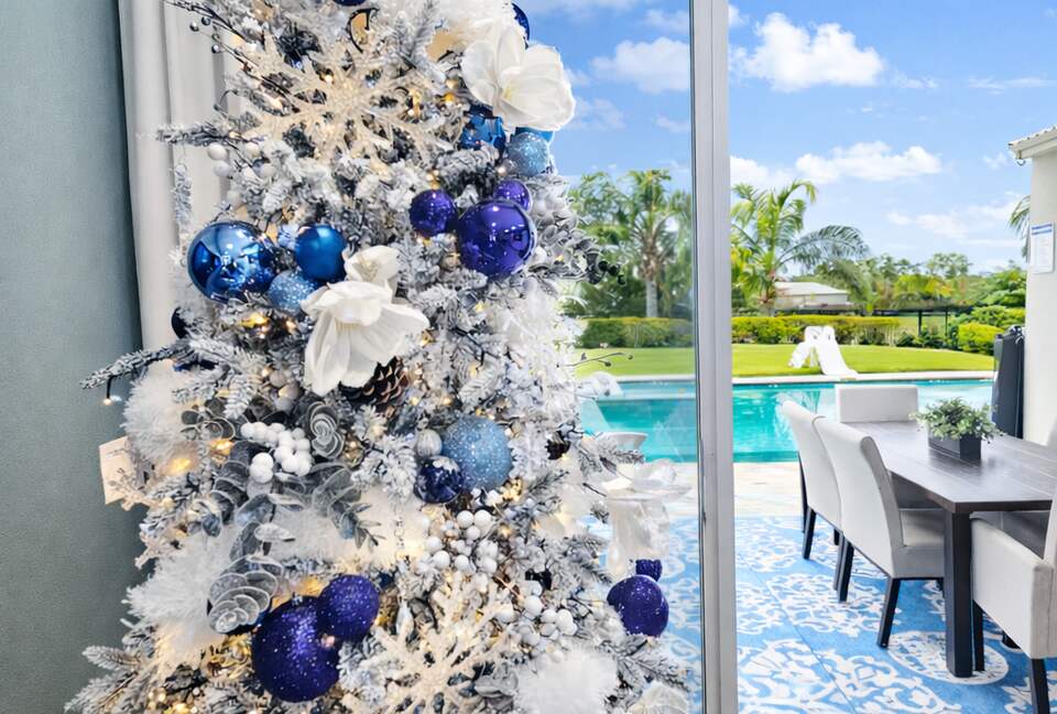 Fairytale-Inspired Florida Family Retreat - Kissimmee, Florida