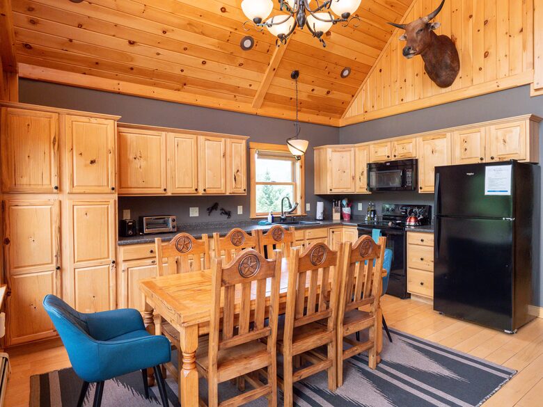Year-Round Sunday River Escape with Pool & Mountain Views - Newry, Maine
