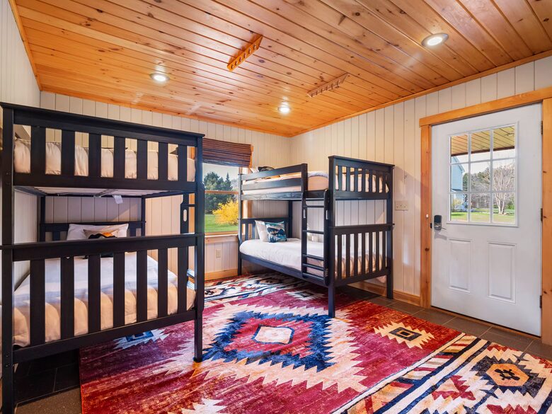 Year-Round Sunday River Escape with Pool & Mountain Views - Newry, Maine