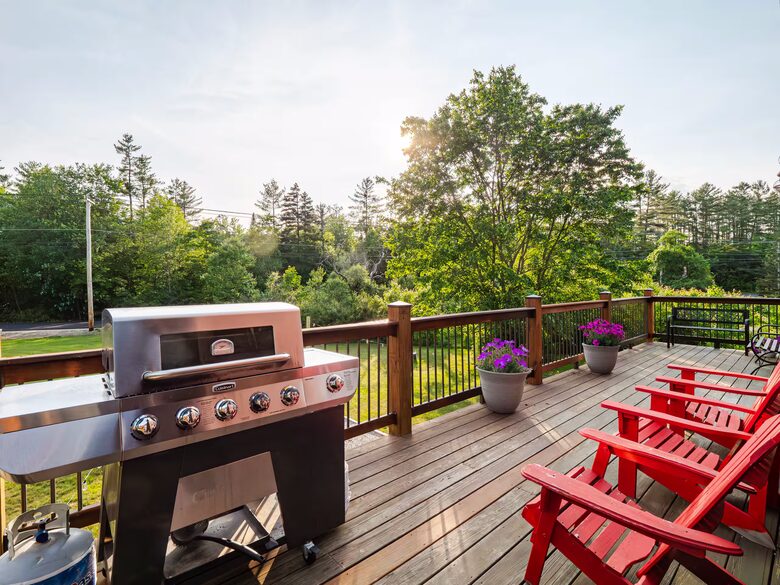 Year-Round Sunday River Escape with Pool & Mountain Views - Newry, Maine