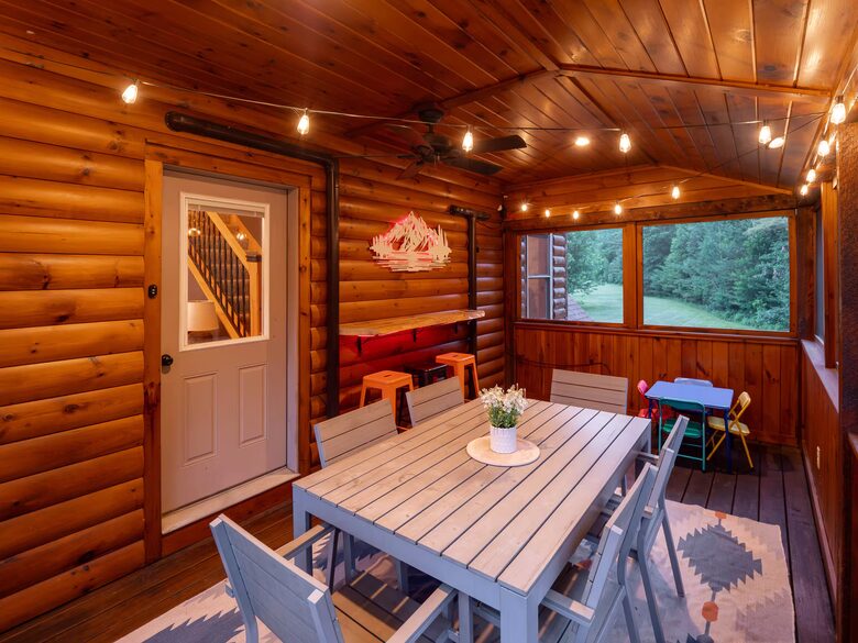 Year-Round Sunday River Escape with Pool & Mountain Views - Newry, Maine