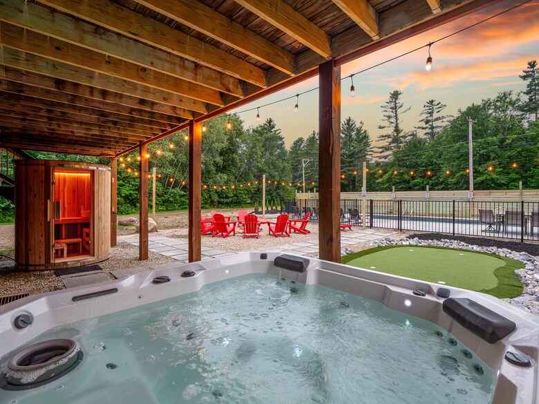 Year-Round Sunday River Escape with Pool & Mountain Views - Newry, Maine