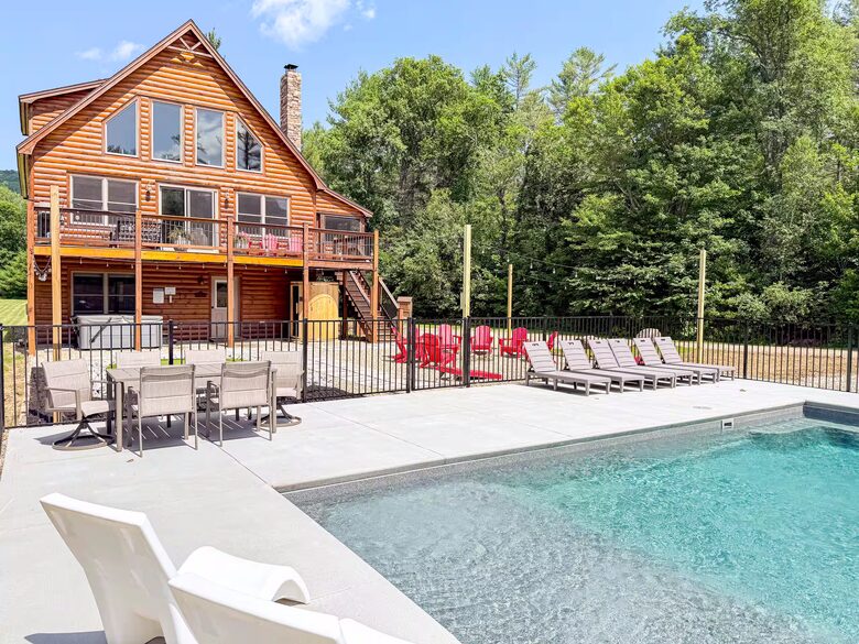 Year-Round Sunday River Escape with Pool & Mountain Views - Newry, Maine