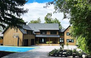 Private Chemong Lake Chalet with Dock & Sunset Views - Bridgenorth, Canada