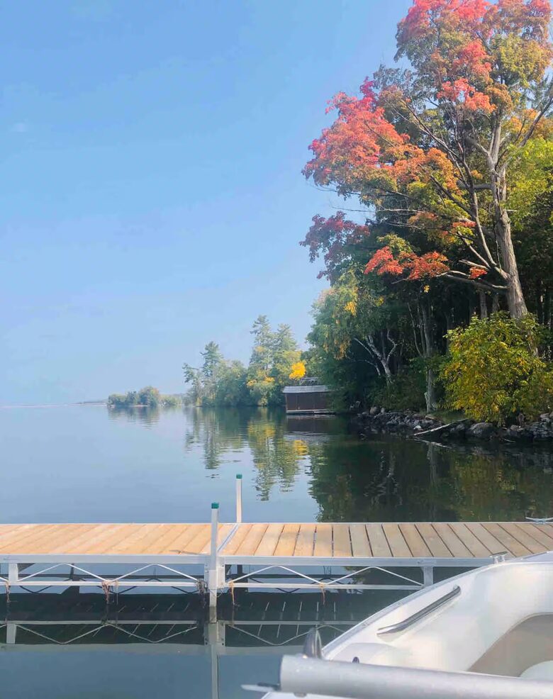 Private Chemong Lake Chalet with Dock & Sunset Views - Bridgenorth, Canada