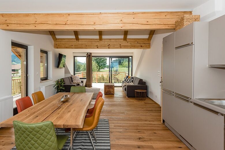 livingroom and kitchen