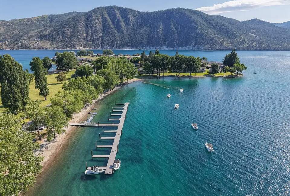 Relaxed Lakeside Living at Wapato Point - Manson, Washington