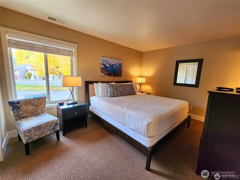 Relaxed Lakeside Living at Wapato Point - Manson, Washington