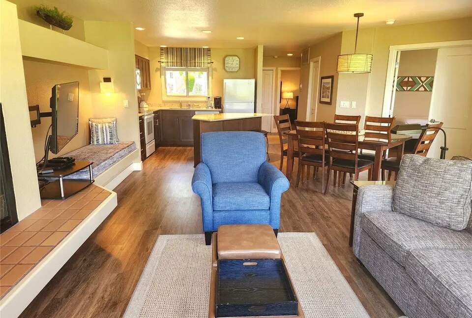 Relaxed Lakeside Living at Wapato Point - Manson, Washington