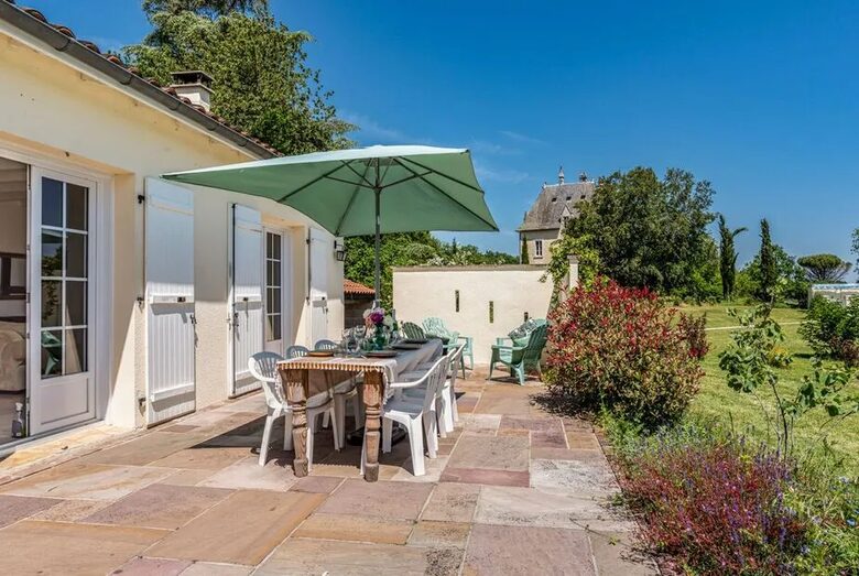Riverside Country Escape - Fouqueure, France