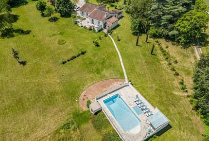 Riverside Country Escape - Fouqueure, France