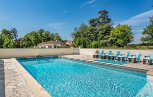 Riverside Country Escape - Fouqueure, France