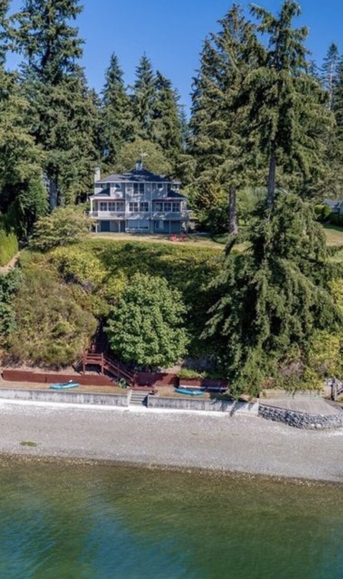 House as seen by boat.