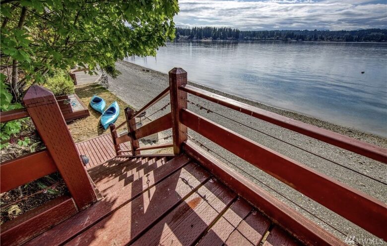 Liberty Bay Retreat with Olympic Mountain Views - Poulsbo, Washington