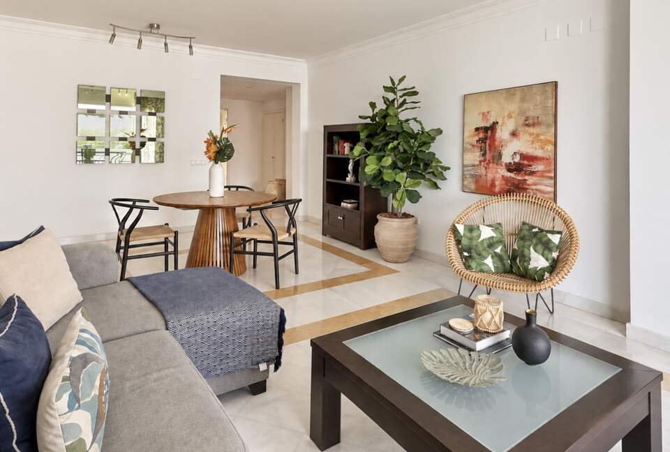 Elegant Apartment Near Marbella - San Pedro De Alcantara, Marbella, Spain