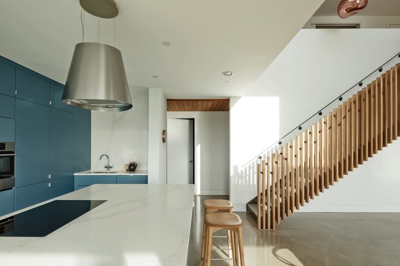 Award-Winning Coastal House on the Suffolk Shore - Harkstead, Suffolk, United Kingdom
