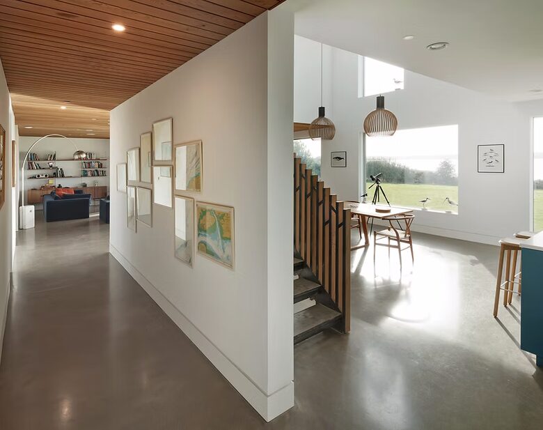 Award-Winning Coastal House on the Suffolk Shore - Harkstead, Suffolk, United Kingdom