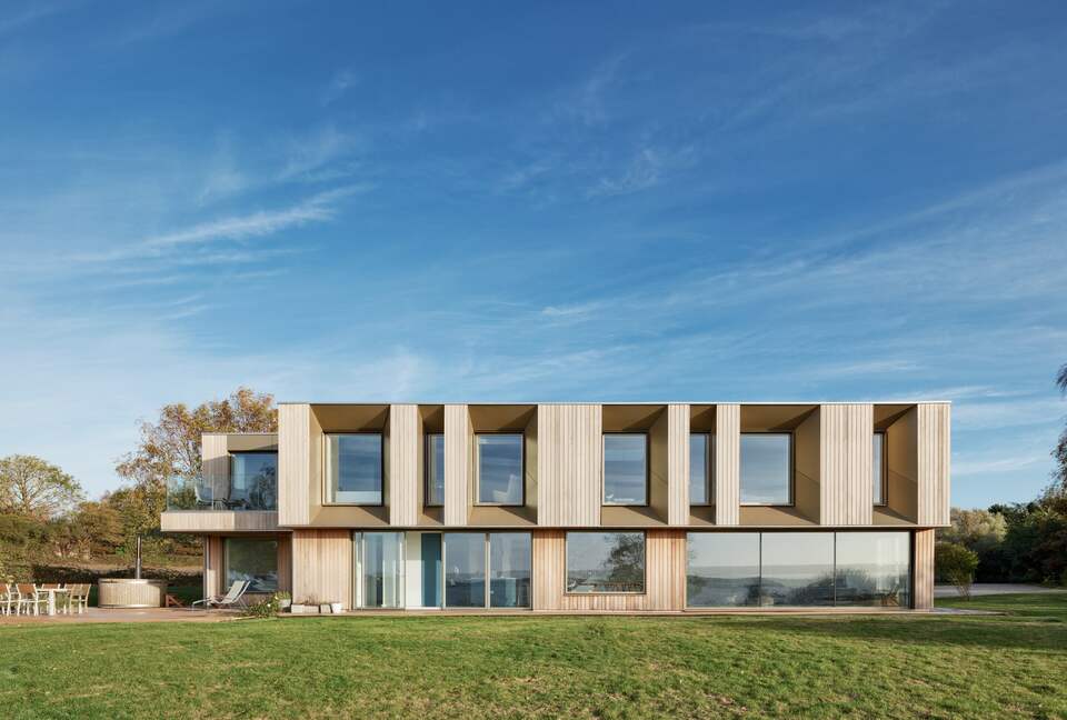 Award-Winning Coastal House on the Suffolk Shore - Harkstead, Suffolk, United Kingdom