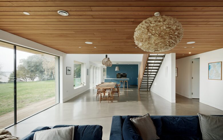Award-Winning Coastal House on the Suffolk Shore - Harkstead, Suffolk, United Kingdom