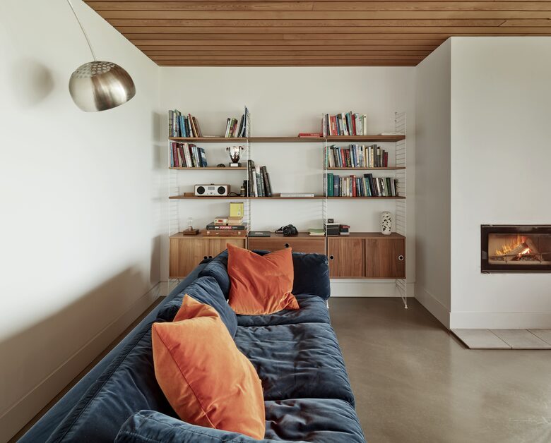 Award-Winning Coastal House on the Suffolk Shore - Harkstead, Suffolk, United Kingdom