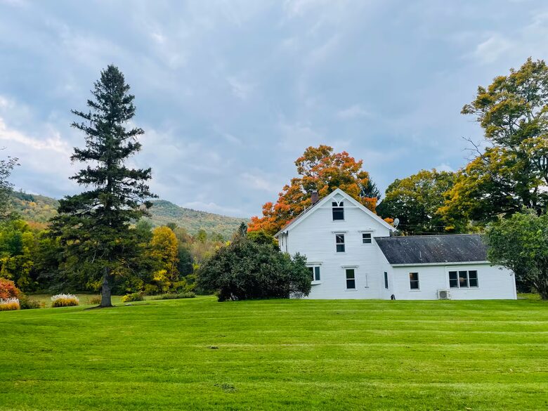 Berkshires Estate on 100 Acres with Heated Pool and Sauna - Canaan, New York