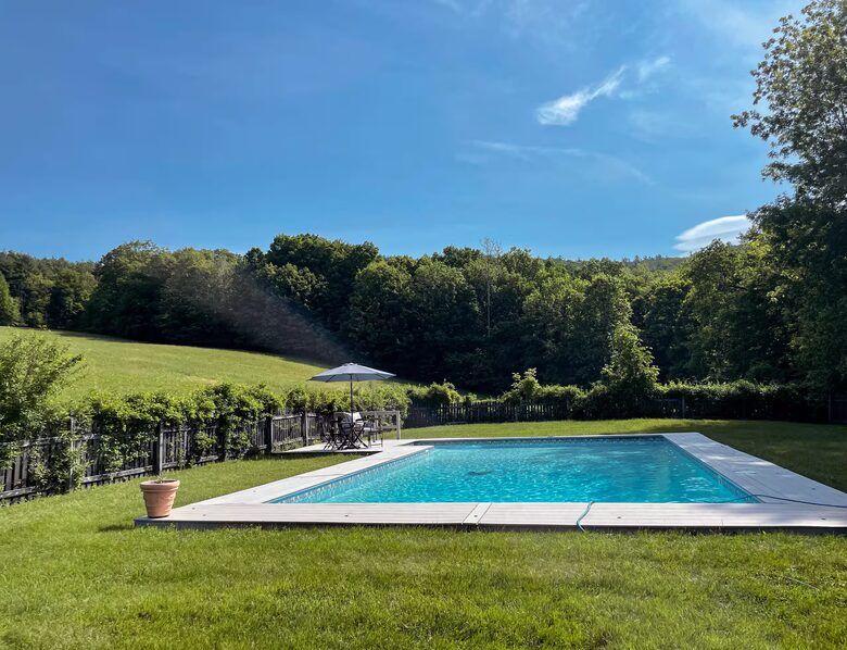 Berkshires Estate on 100 Acres with Heated Pool and Sauna - Canaan, New York