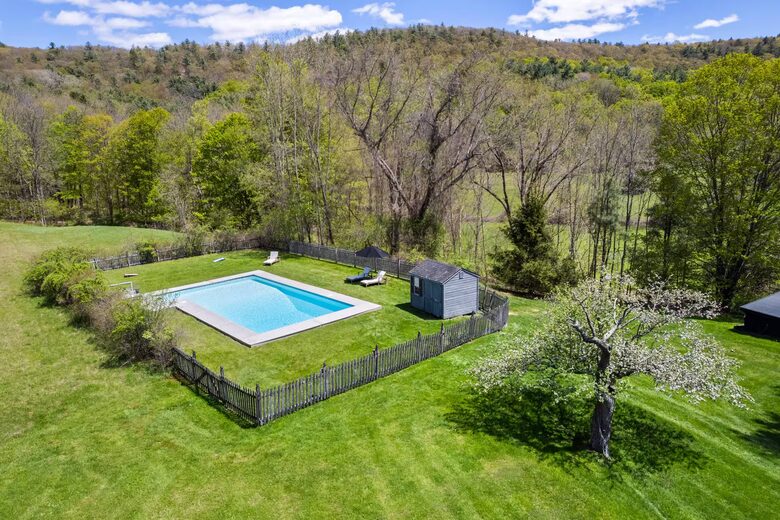 Berkshires Estate on 100 Acres with Heated Pool and Sauna - Canaan, New York