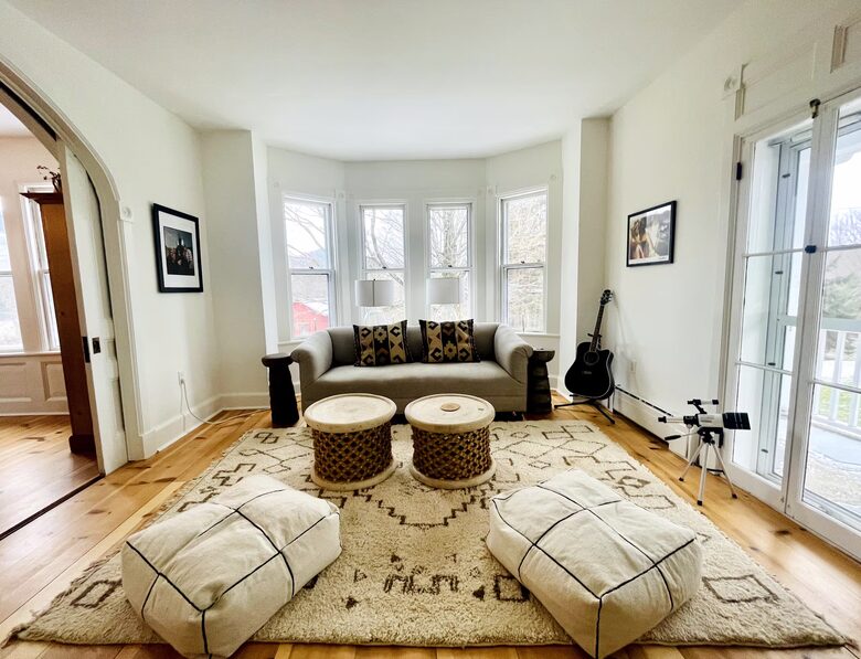 Berkshires Estate on 100 Acres with Heated Pool and Sauna - Canaan, New York