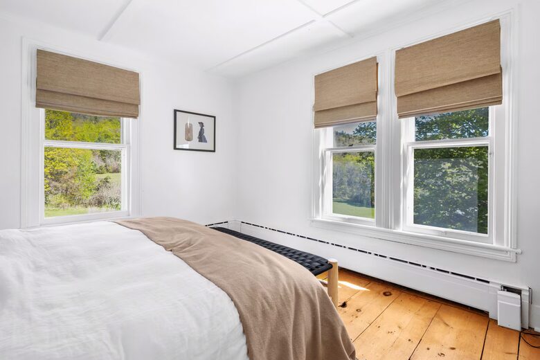 Berkshires Estate on 100 Acres with Heated Pool and Sauna - Canaan, New York