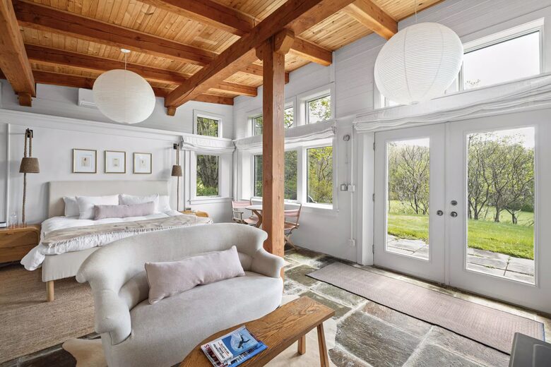 Berkshires Estate on 100 Acres with Heated Pool and Sauna - Canaan, New York