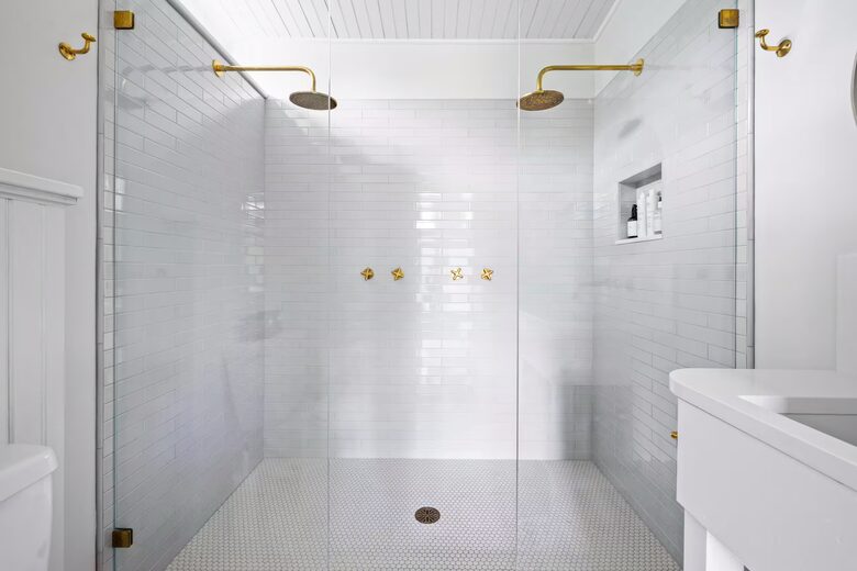 Berkshires Estate on 100 Acres with Heated Pool and Sauna - Canaan, New York