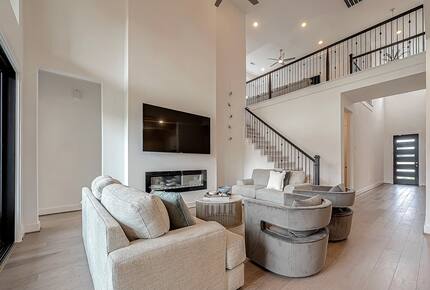 Contemporary Retreat with Private Pool in The Woodlands - The Woodlands, Texas