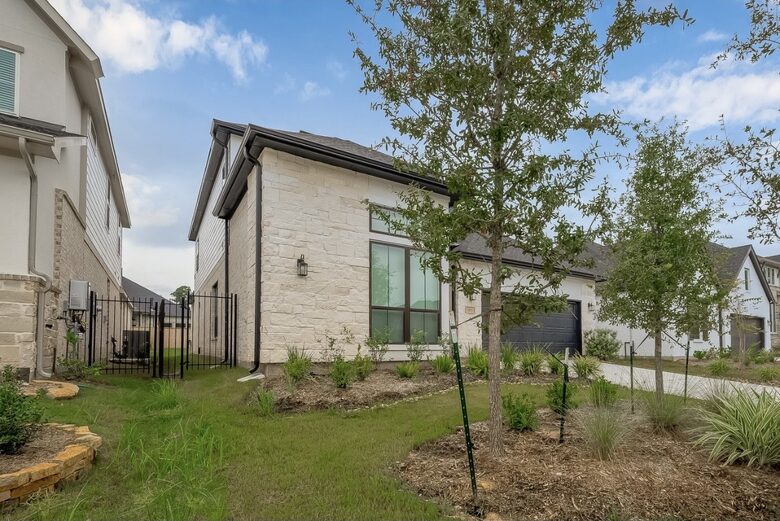 Contemporary Retreat with Private Pool in The Woodlands - The Woodlands, Texas