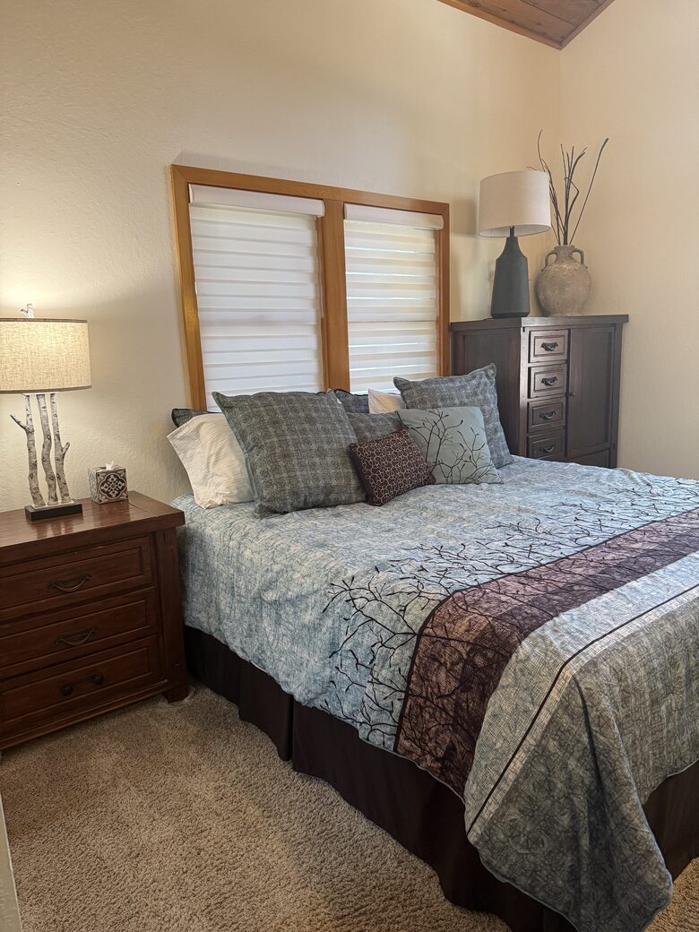 Tahoe Donner Cabin with Pine Forest Views and Trail Access - Truckee, California